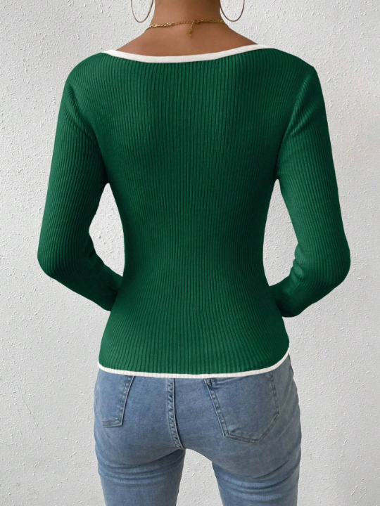 Essnce Contrast Binding Sweetheart Neck Sweater