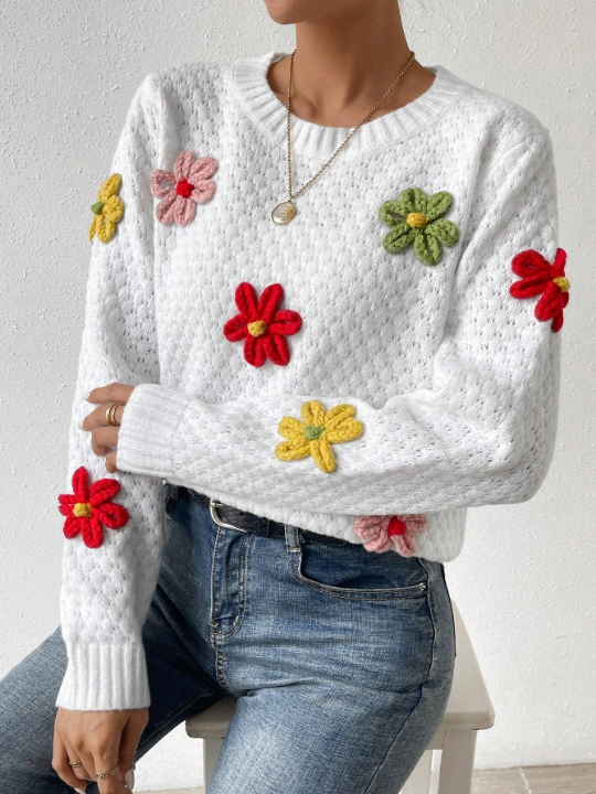 Essnce Women's Stereo Flower Design Round Neckline Pullover Sweater