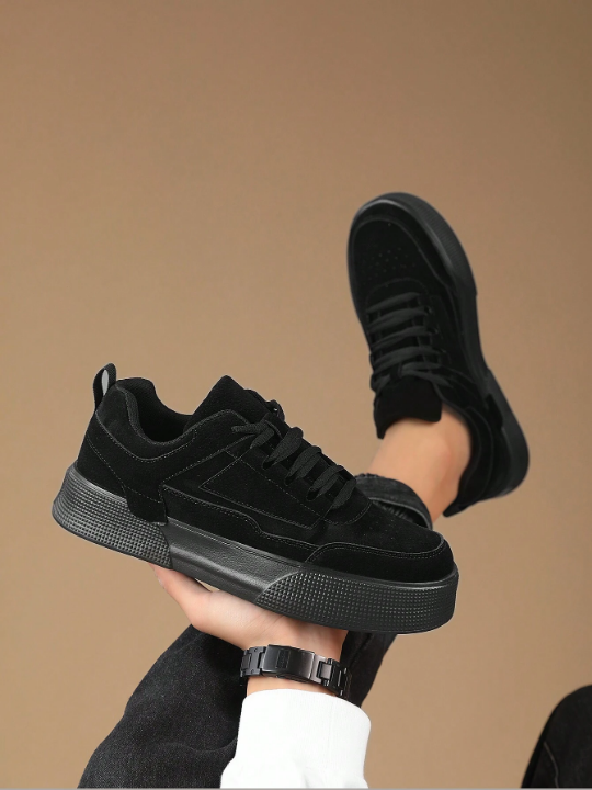 Men's Solid Black Front Lace-up Casual Skate Shoes With Minimalist Style Contrast Detail Round Toe Thick Sole Sneakers