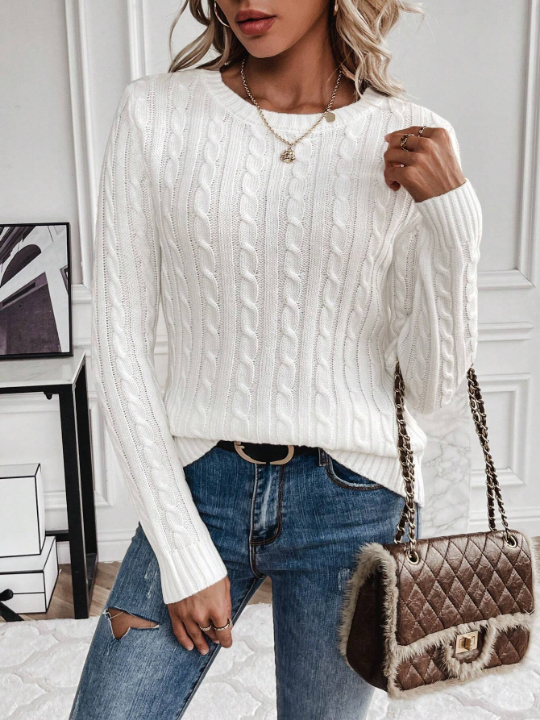 Essnce Solid Color Twisted Pattern Sweater