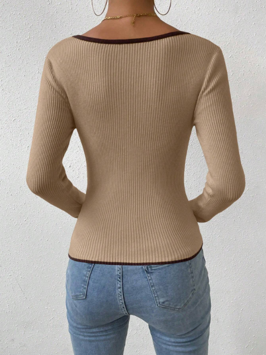 Essnce Sweetheart Neck Contrast Trim Sweater