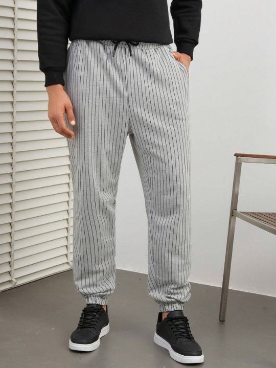 Manfinity Homme Men's Striped Drawstring Waist Long Pants