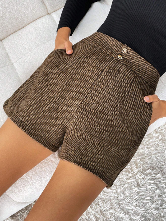 Priv High Waist Shorts With Slanted Pockets