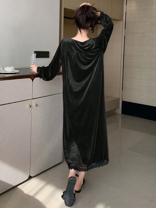 DAZY Ladies' Velvet Sweetheart Neckline Sleep Dress