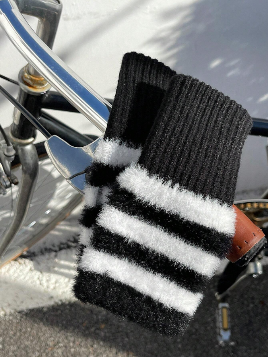 DAZY Fluffy Regular Knitted Striped Fingerless Gloves