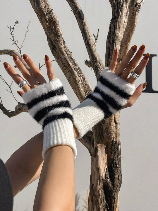 DAZY Striped Fluffy Fingerless Gloves