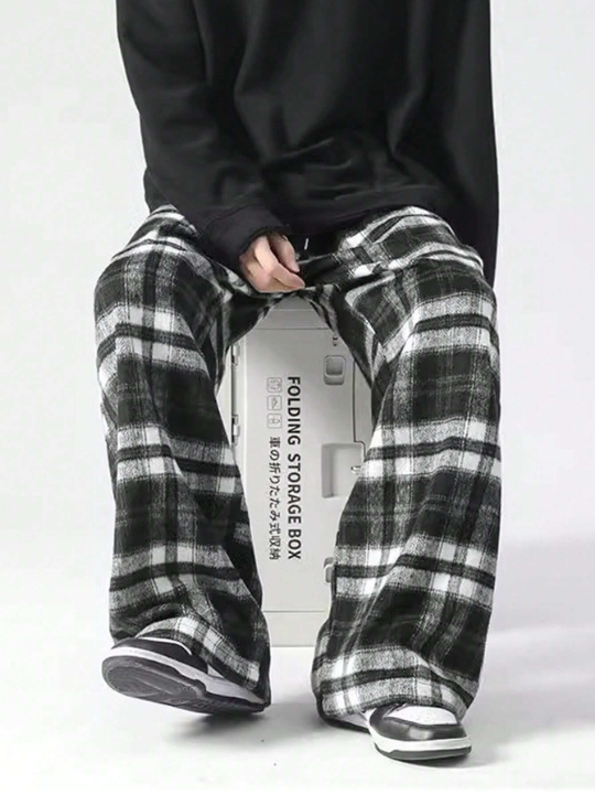 Manfinity Hypemode Loose Fit Men's Plaid Long Trousers