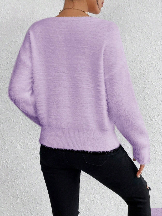 Essnce Solid Color V-neck Pullover Sweater With Long Sleeves