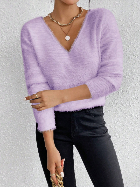 Essnce Solid Color V-neck Pullover Sweater With Long Sleeves