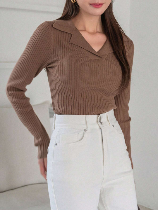 DAZY Solid Color Fine Textured Ribbed Sweater With Collar