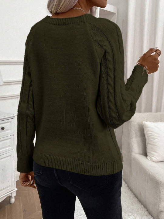 LUNE Women'S Solid Color Button Embellished Sweater