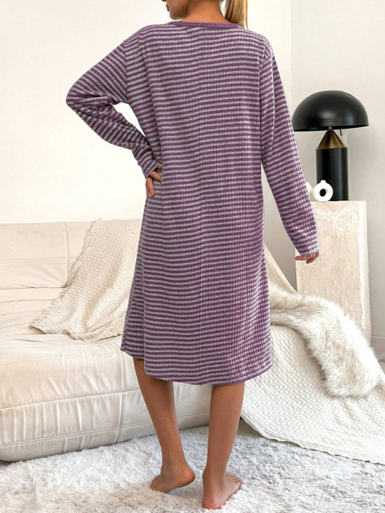 Cottnline Embroidered Striped Nightgown