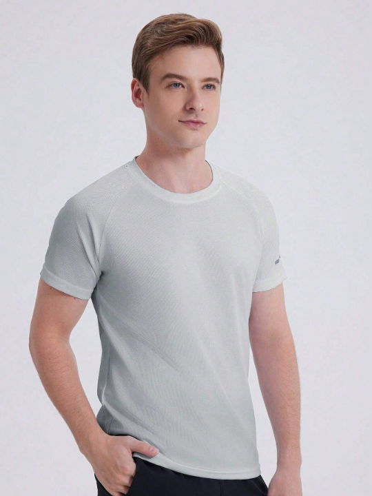 Men's Casual Quick-Drying Training Running High Elsticity Short Sleeve Sports T-Shirt For Outdoor Activities Gym Clothes Men Basic T Shirt