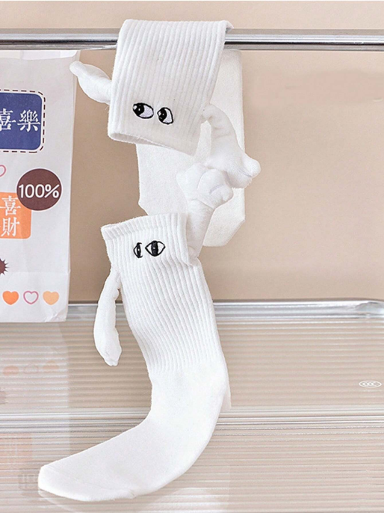 2pairs Funny Couples' Hand In Hand Socks With 3d Eye & Pull Tab Design