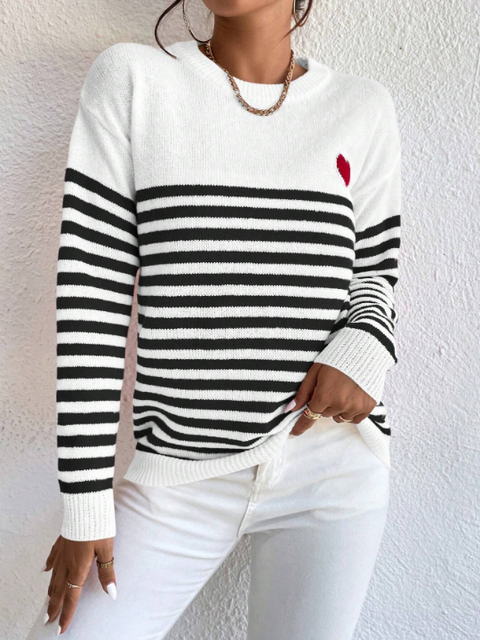 Essnce Heart Pattern Striped Sweater