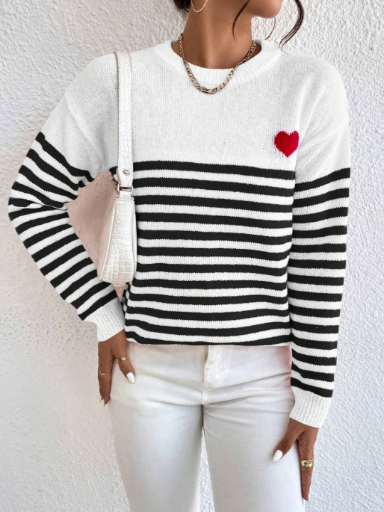 Essnce Heart Pattern Striped Sweater