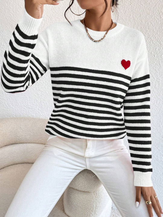 Essnce Heart Pattern Striped Sweater