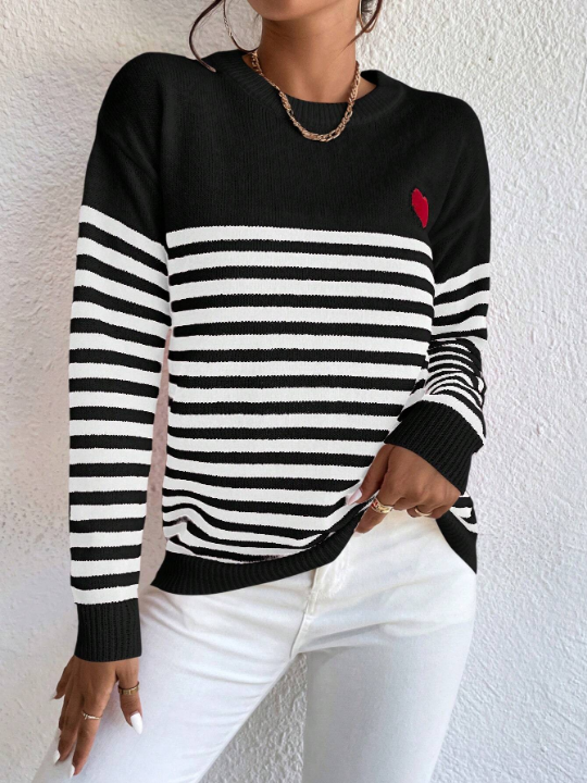 Essnce Heart Pattern Striped Sweater