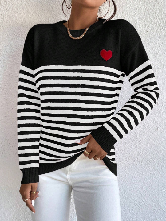 Essnce Heart Pattern Striped Sweater