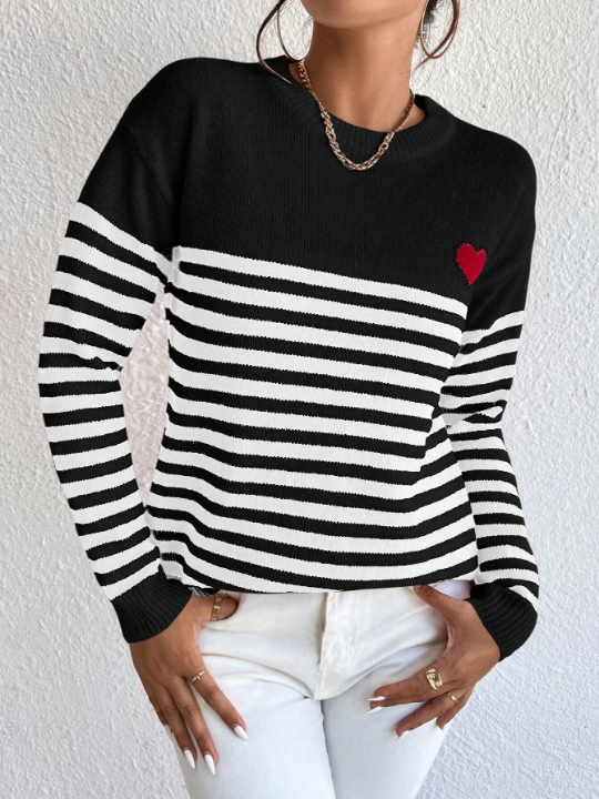 Essnce Heart Pattern Striped Sweater