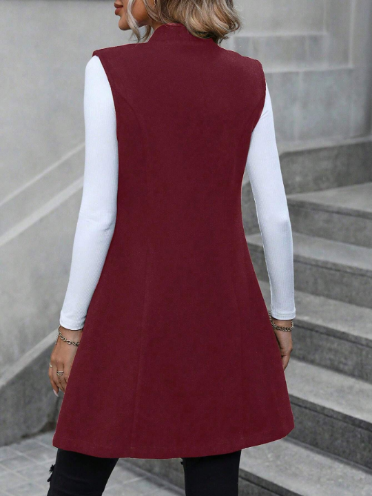 Sleeveless Overcoat With Side Pockets