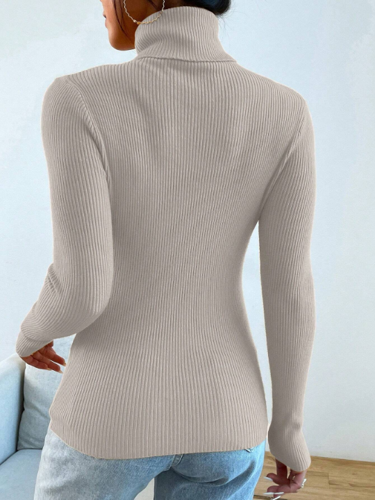 Mulvari Turtleneck Ribbed Knit Sweater Without Necklace