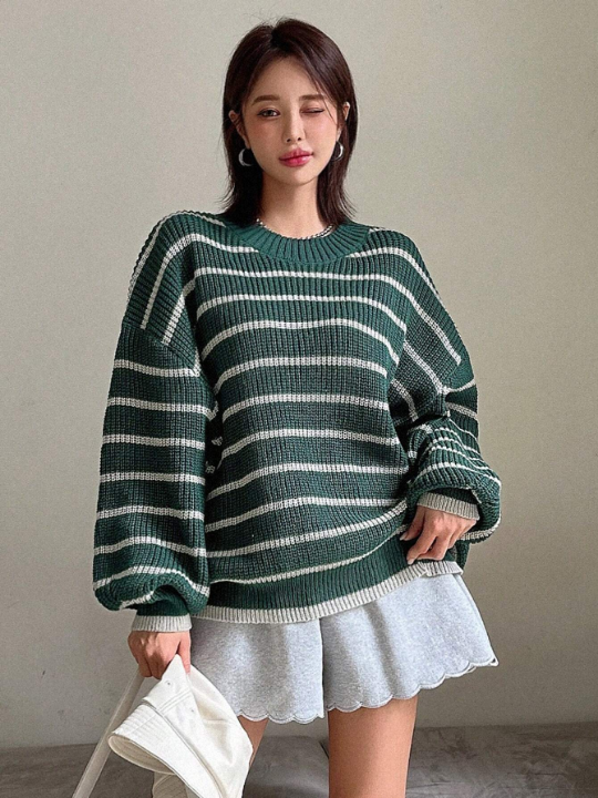 DAZY Women's Round Neck Striped Sweater Pullover