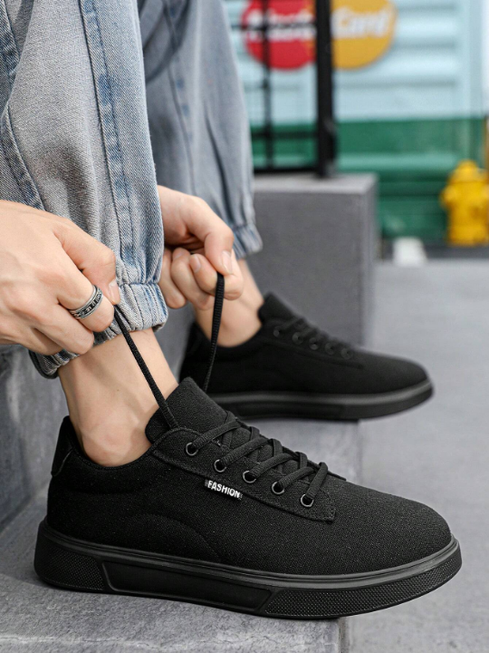 Men's Lace-Up Front Fashionable Versatile Casual Shoes, Classic All-Black Lightweight Comfortable Sneakers With Minimalist Style And Solid Color For Running