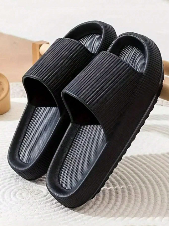 New Arrival Fashionable Black Striped One-Side-Hole Thick-Sole Soft And Comfortable Men's Slipper For Indoor And Outdoor Wearing