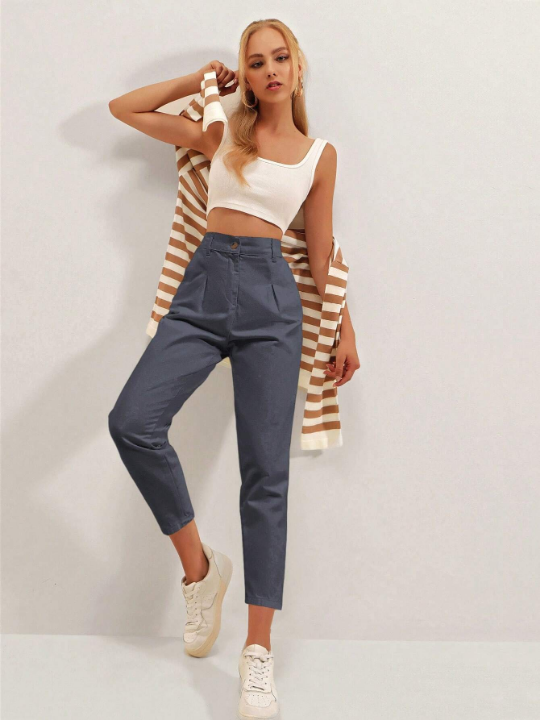 Frenchy Fold Pleated Detail Cropped Carrot Pants