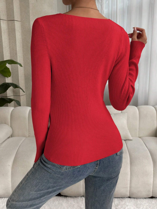 Essnce Women's Solid Color Ribbed Knitted Slim Fit Sweater