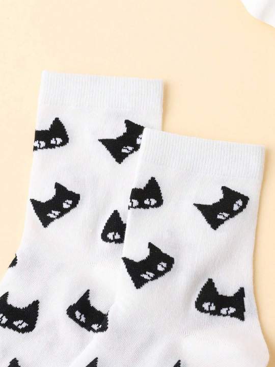 Cherbear Studio Fashionable Mid-Calf Socks With Black Cat Pattern