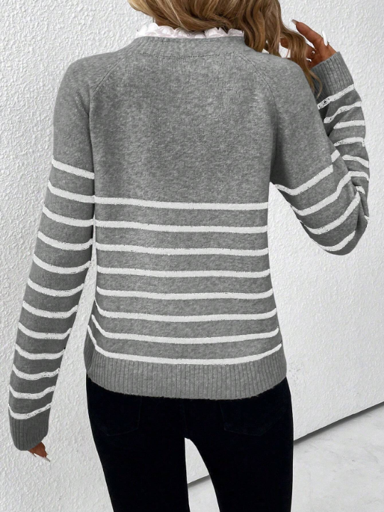 Priv Women's Striped Raglan Long Sleeve Sweater Pullover