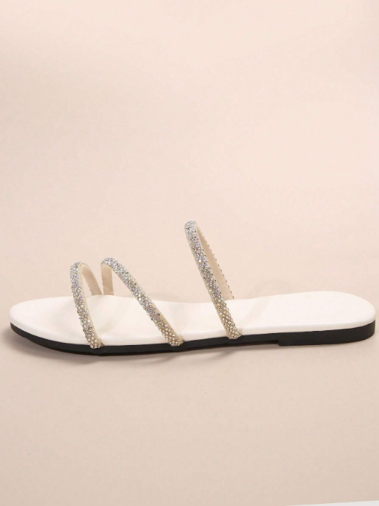 Women's Fashionable Slippers For Outdoor Activities, Flat Heel, High-End Feeling, Cooling And Versatile