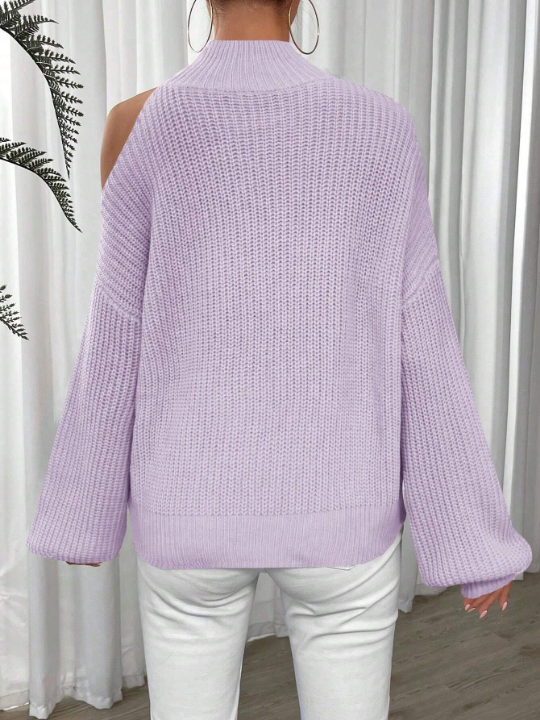 Essnce Hollow Out Detail Shoulder Long Sleeve Sweater