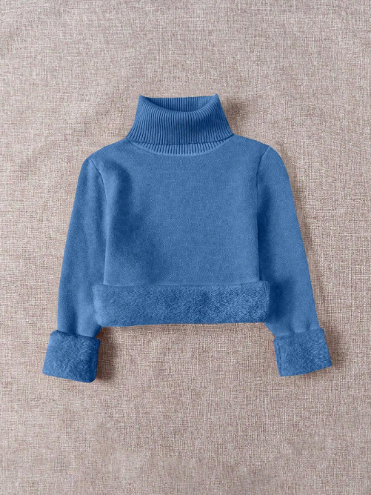 Essnce Women's High-Necked Plush Sweater