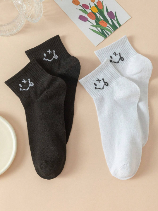 XYZ Studio 2pairs Smiling Face Design Casual Mid-Calf Socks