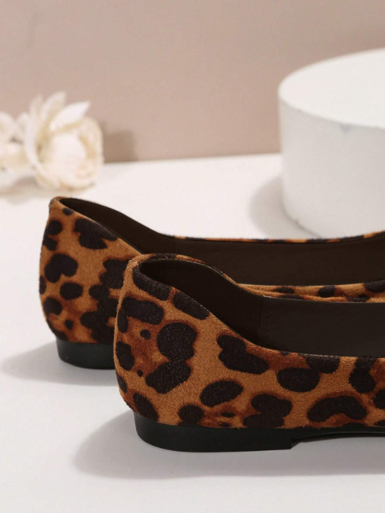 New Arrival Brown Leopard Print Women's Pointed Toe Flat Shoes For Spring And Autumn