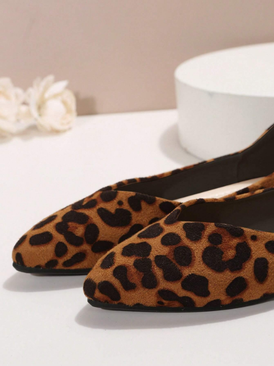 New Arrival Brown Leopard Print Women's Pointed Toe Flat Shoes For Spring And Autumn