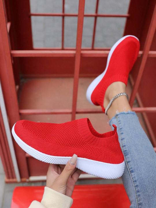 Spring And Autumn Fashionable Lightweight Breathable Slip-On Women's Running Shoes In Red Color