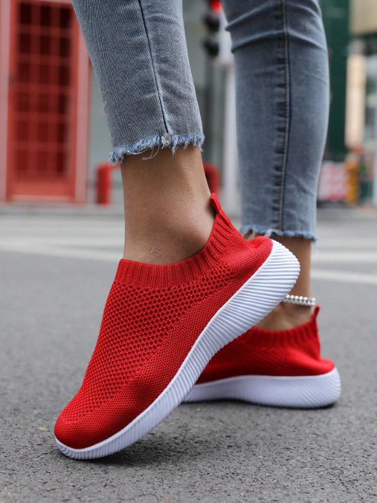 Spring And Autumn Fashionable Lightweight Breathable Slip-On Women's Running Shoes In Red Color