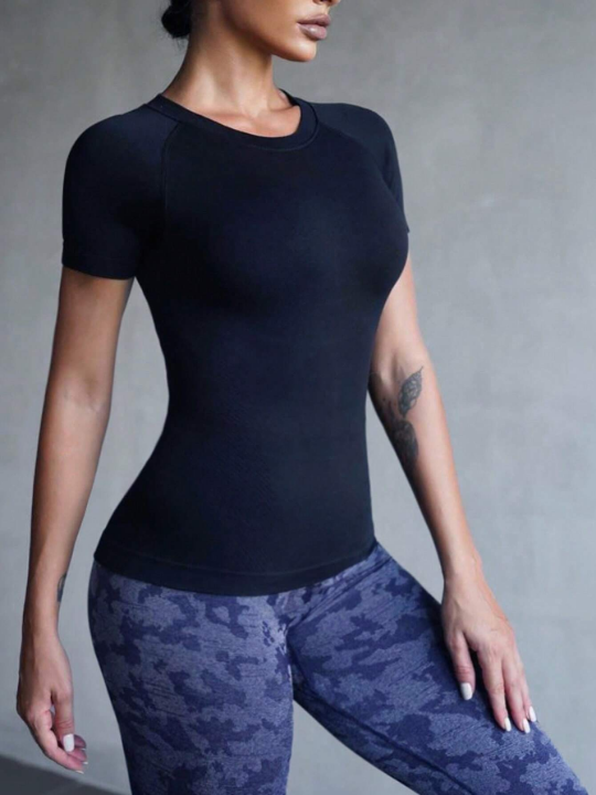 Yoga Basic Raglan Sleeve Sports Tee