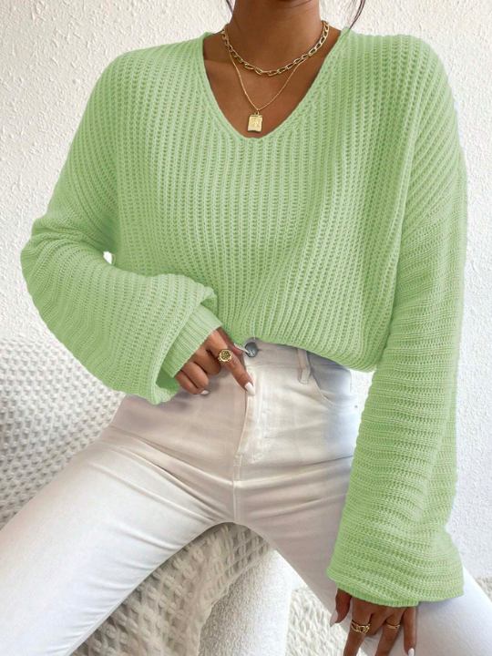 Essnce Solid Color Drop Shoulder Cropped Sweater