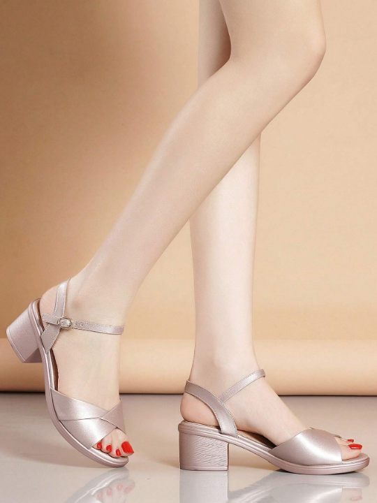 Summer New Arrival, Fashionable Champagne-Colored Chunky High-Heeled Sandals With Mary Jane Straps