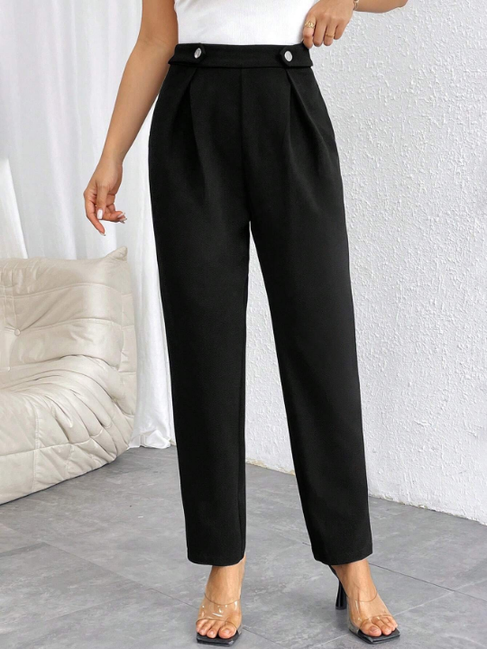 Priv Women's Simple & Elegant Daily/Office Wear Black High-Waisted Carrot Pants With Pleated Front