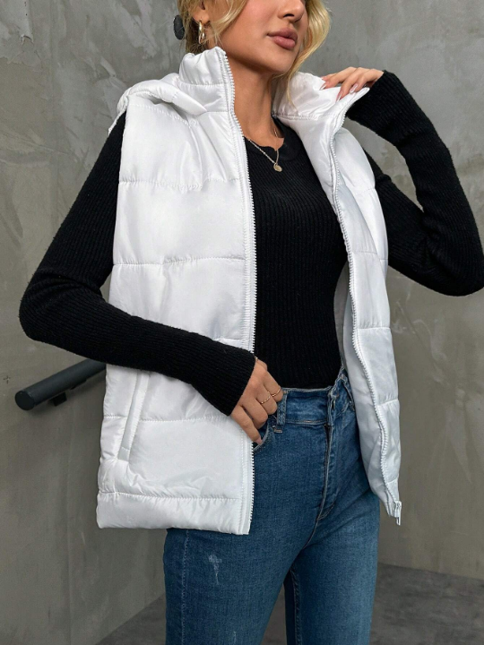 Frenchy Women's Solid Color Sleeveless Hooded Padded Jacket