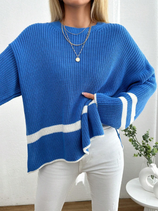 Women's Buttoned Drop Shoulder Sweater With Ribbed Hem