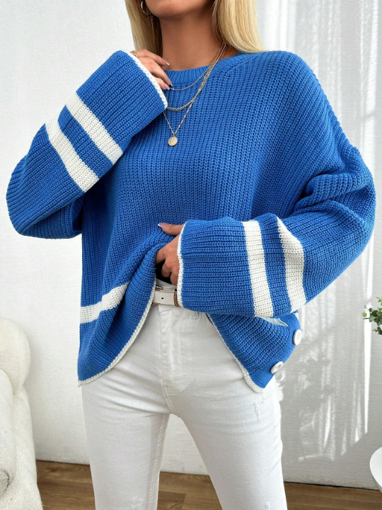 Women's Buttoned Drop Shoulder Sweater With Ribbed Hem