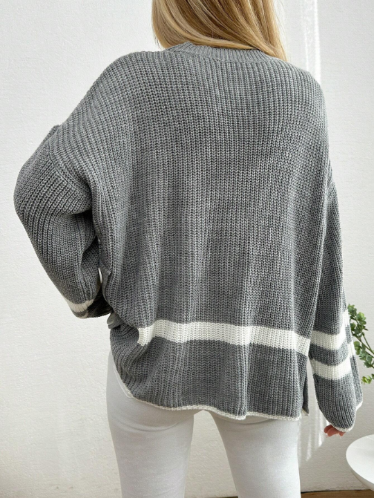 Women's Buttoned Sweater With Drop Shoulder And Asymmetric Hem