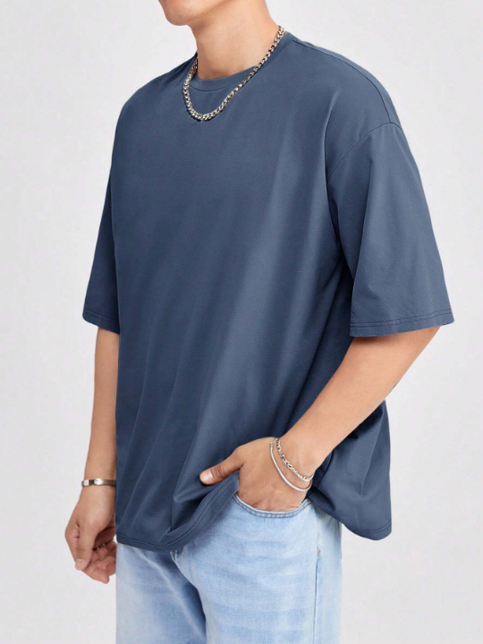 Manfinity Hypemode Oversized Knitted Casual T-Shirt For Men